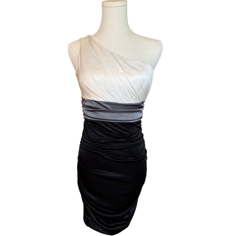 Speechless S Y2K Metallic Formal Mini Dress White Silver Black